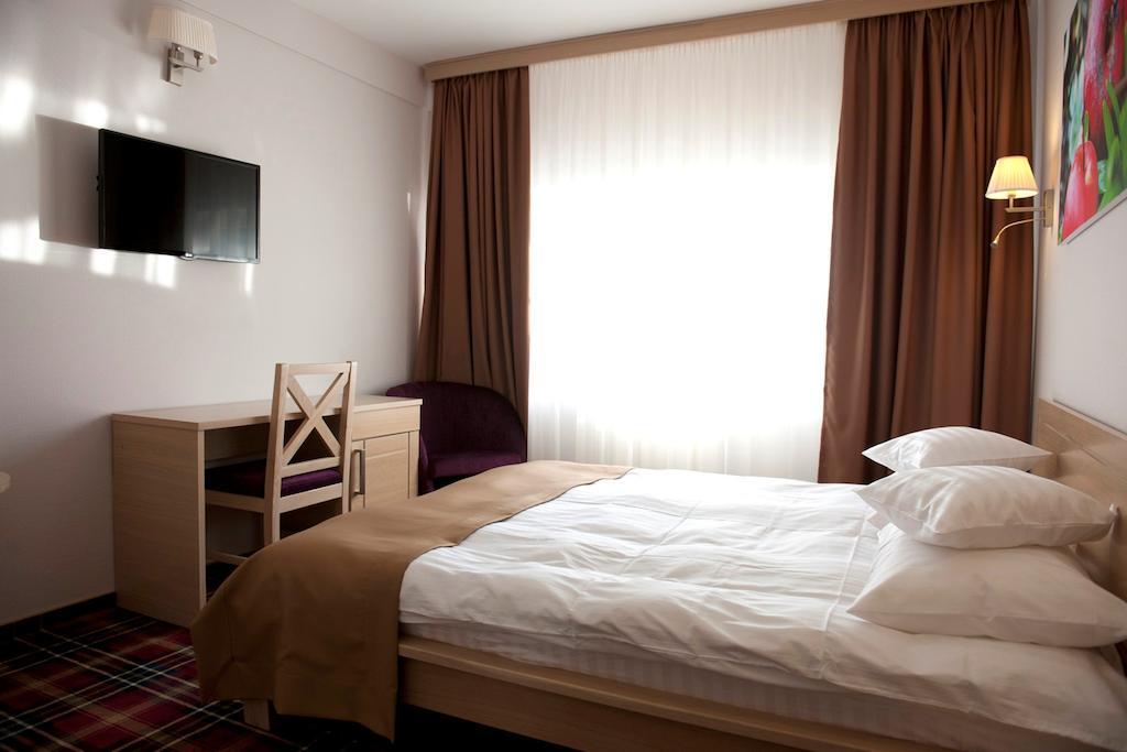 Hotel Leon & Spa Arad Cameră foto