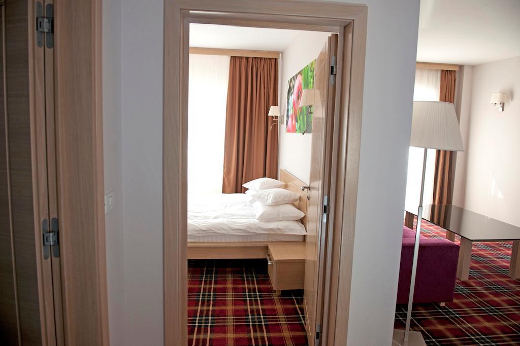 Hotel Leon & Spa Arad Cameră foto