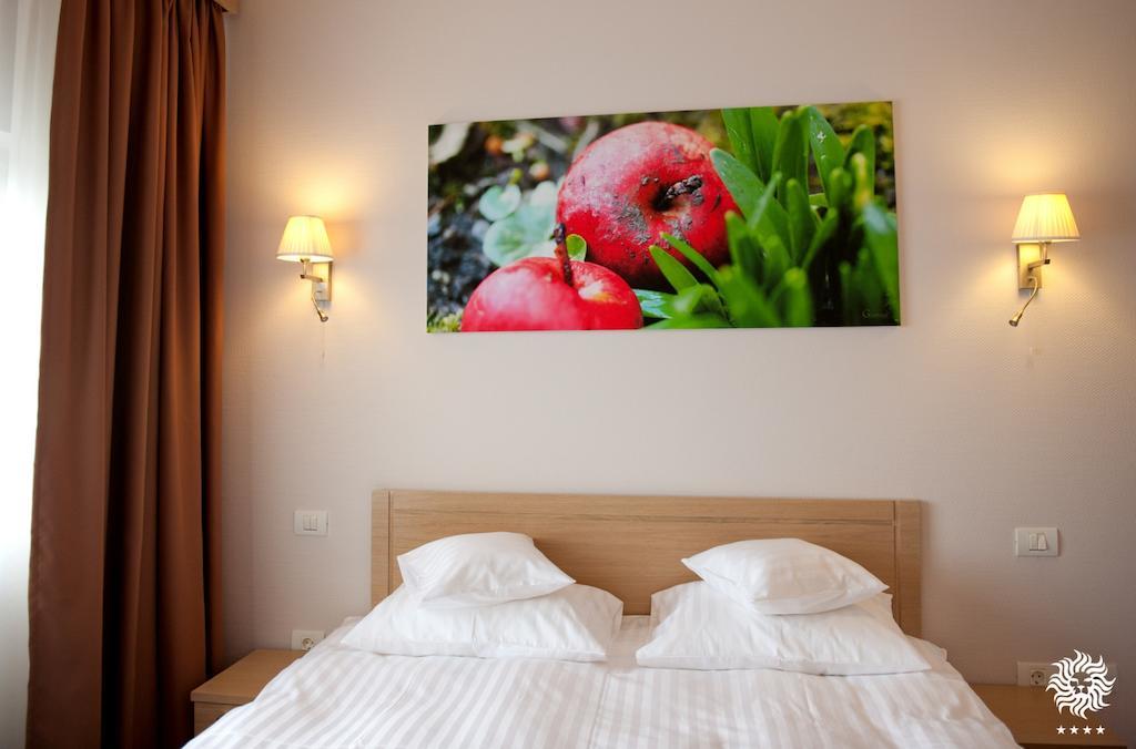 Hotel Leon & Spa Arad Cameră foto