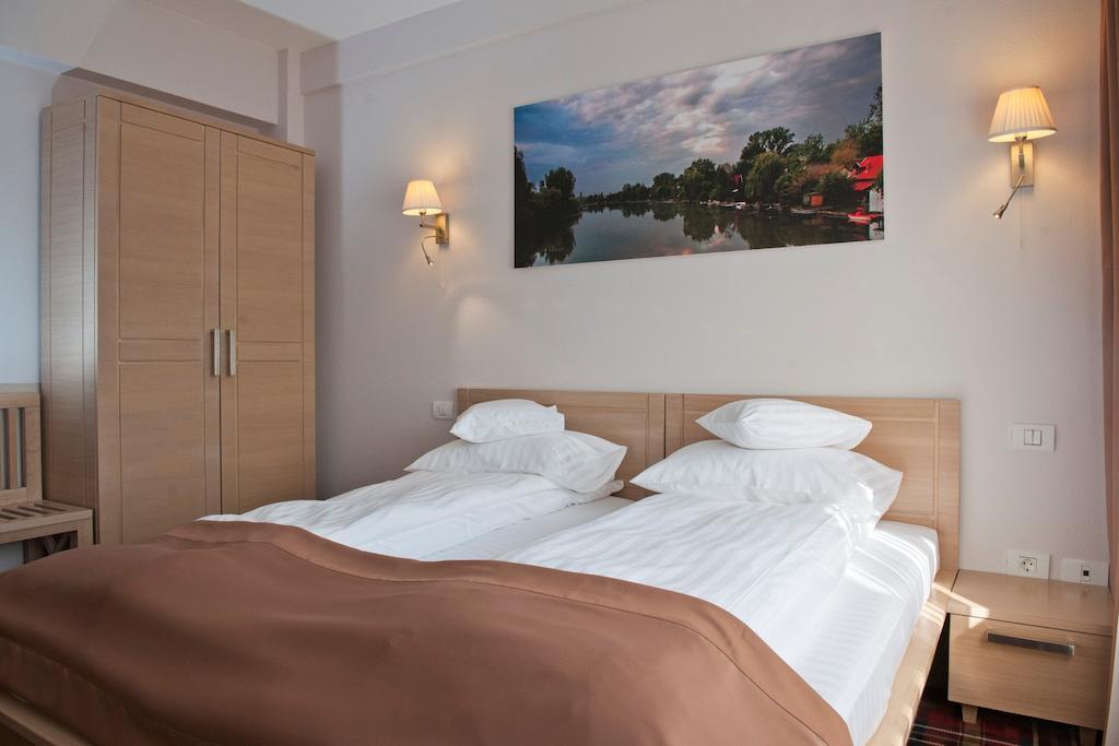 Hotel Leon & Spa Arad Cameră foto